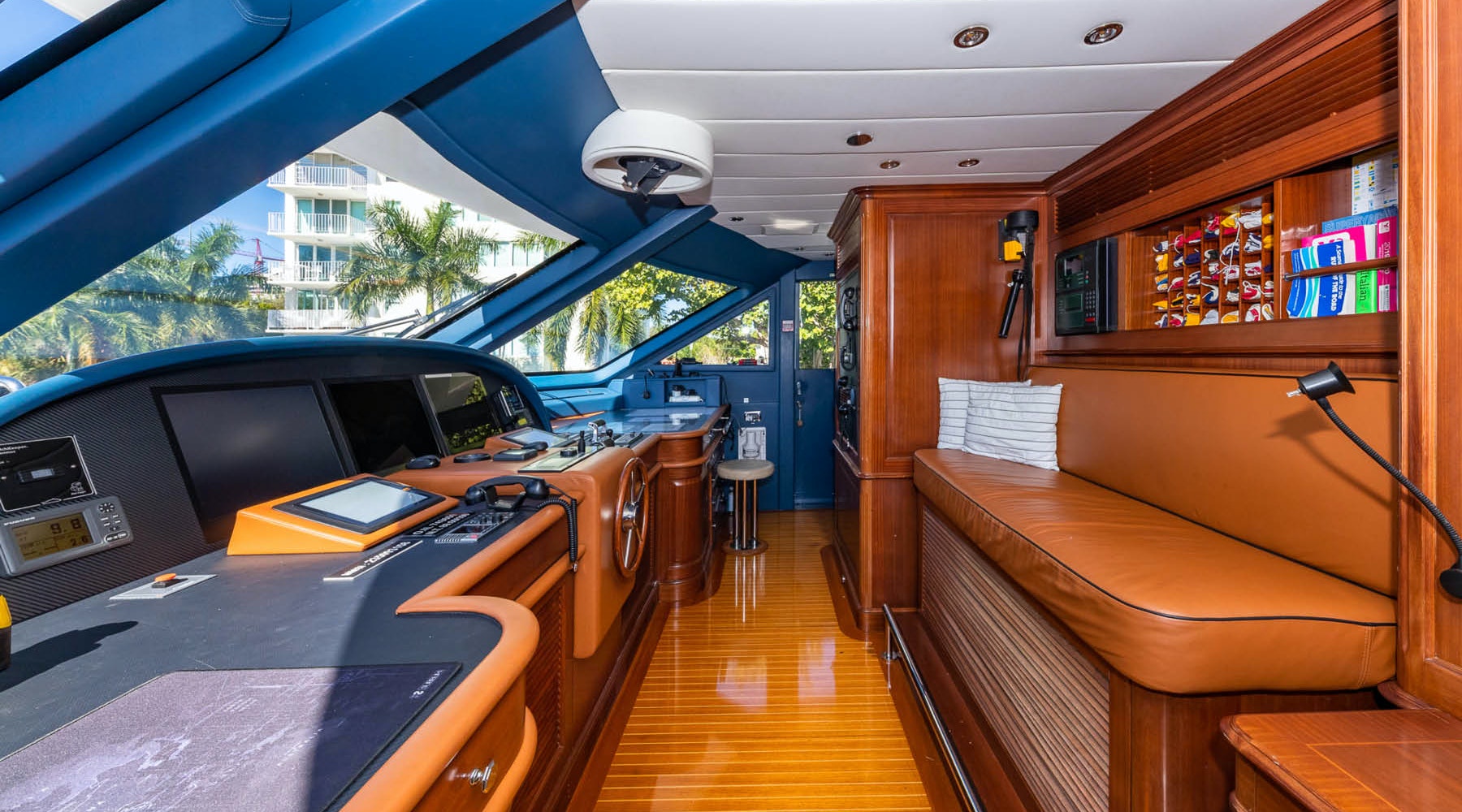 [M-LUXURY-MOTOR-YACHT]-14364-5.jpg