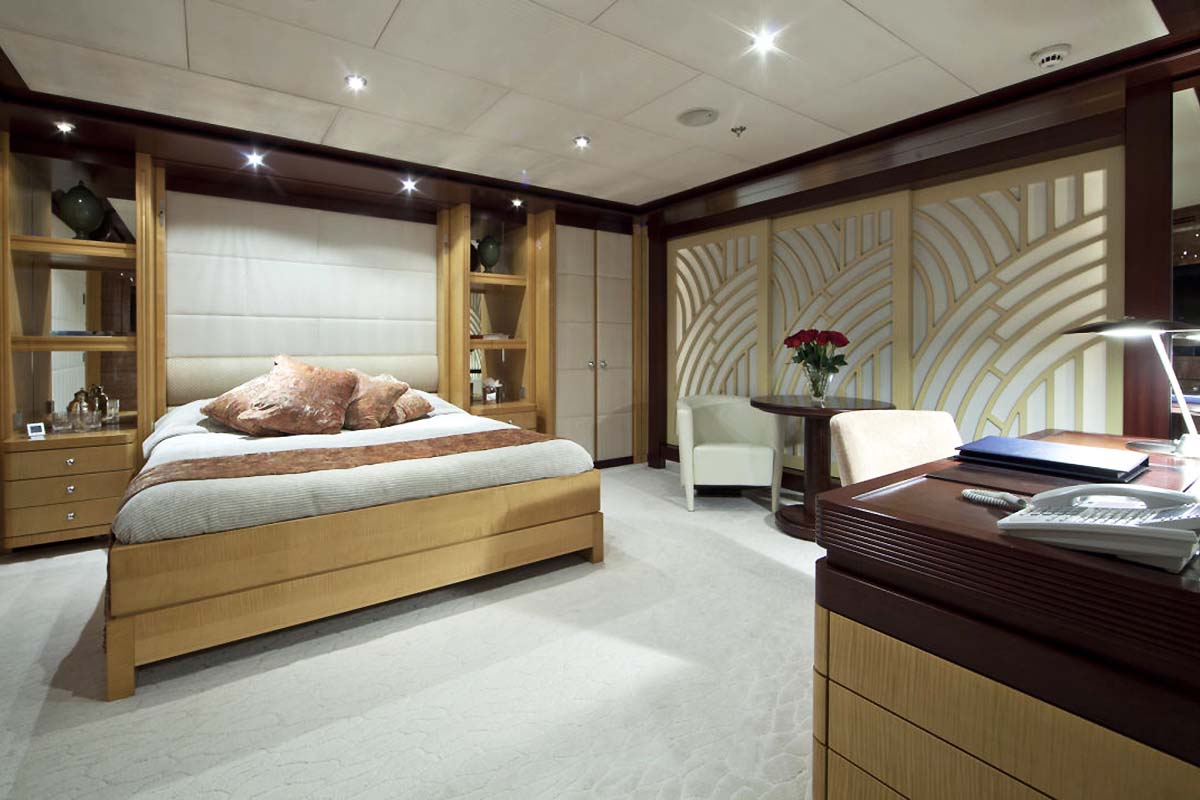 [M-LUXURY-SUPERYACHT-BY-AMELS]-11836-4.jpg