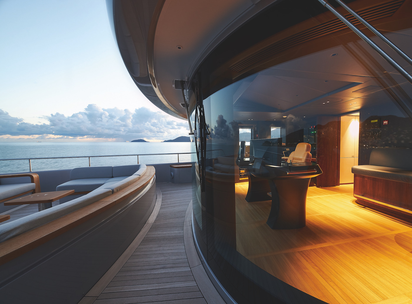 [M-LUXURY-SUPERYACHT-BY-BENETTI]-13488-20.jpg