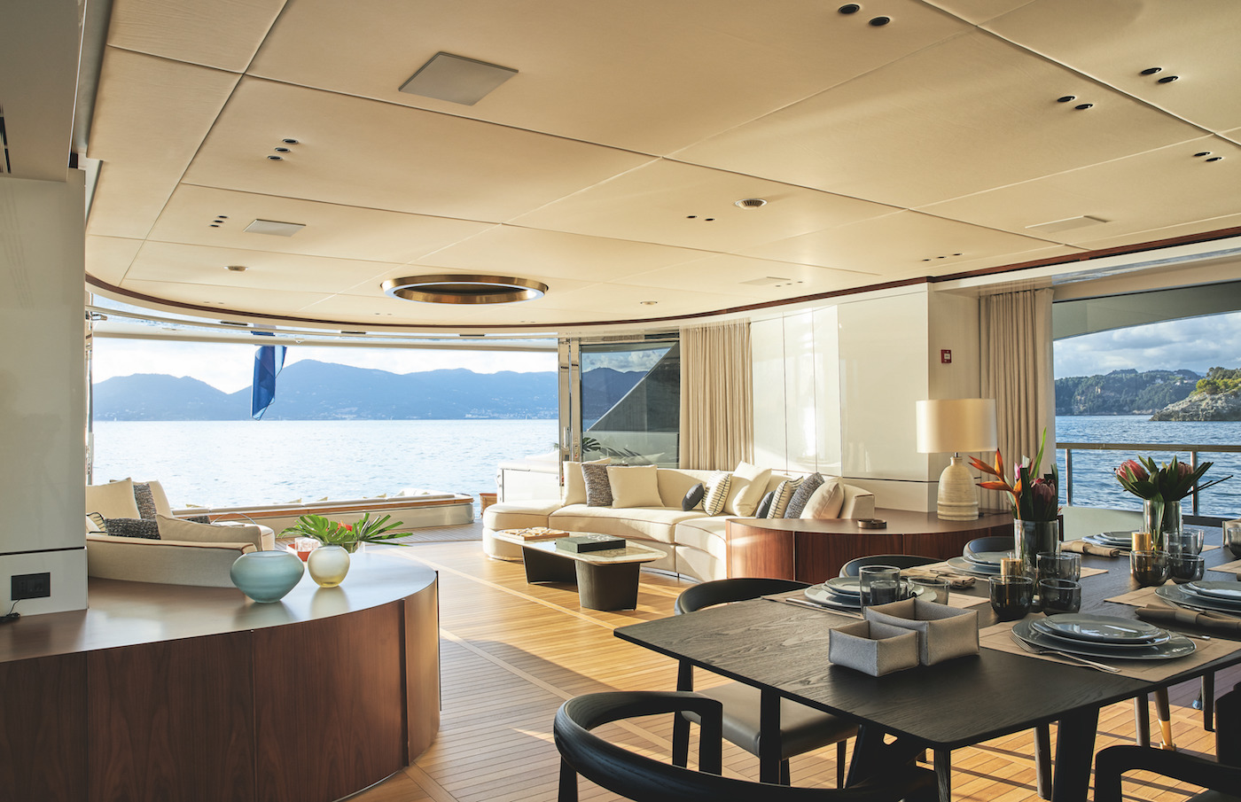 [M-LUXURY-SUPERYACHT-BY-BENETTI]-13488-36.jpg