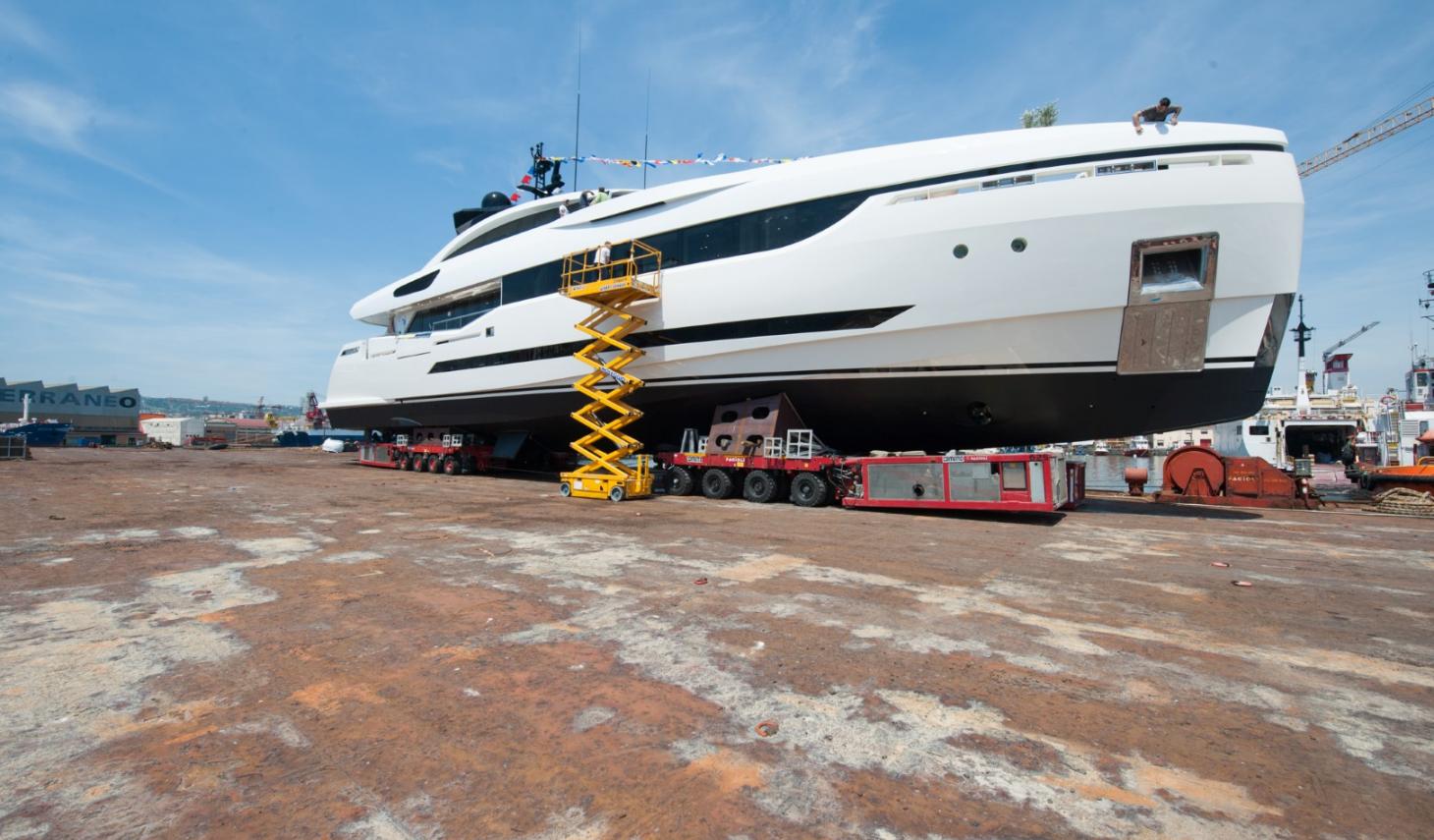 [M-LUXURY-SUPERYACHT-BY-COLUMBUS-YACHTS--PALUMBO]-11856-21.jpg