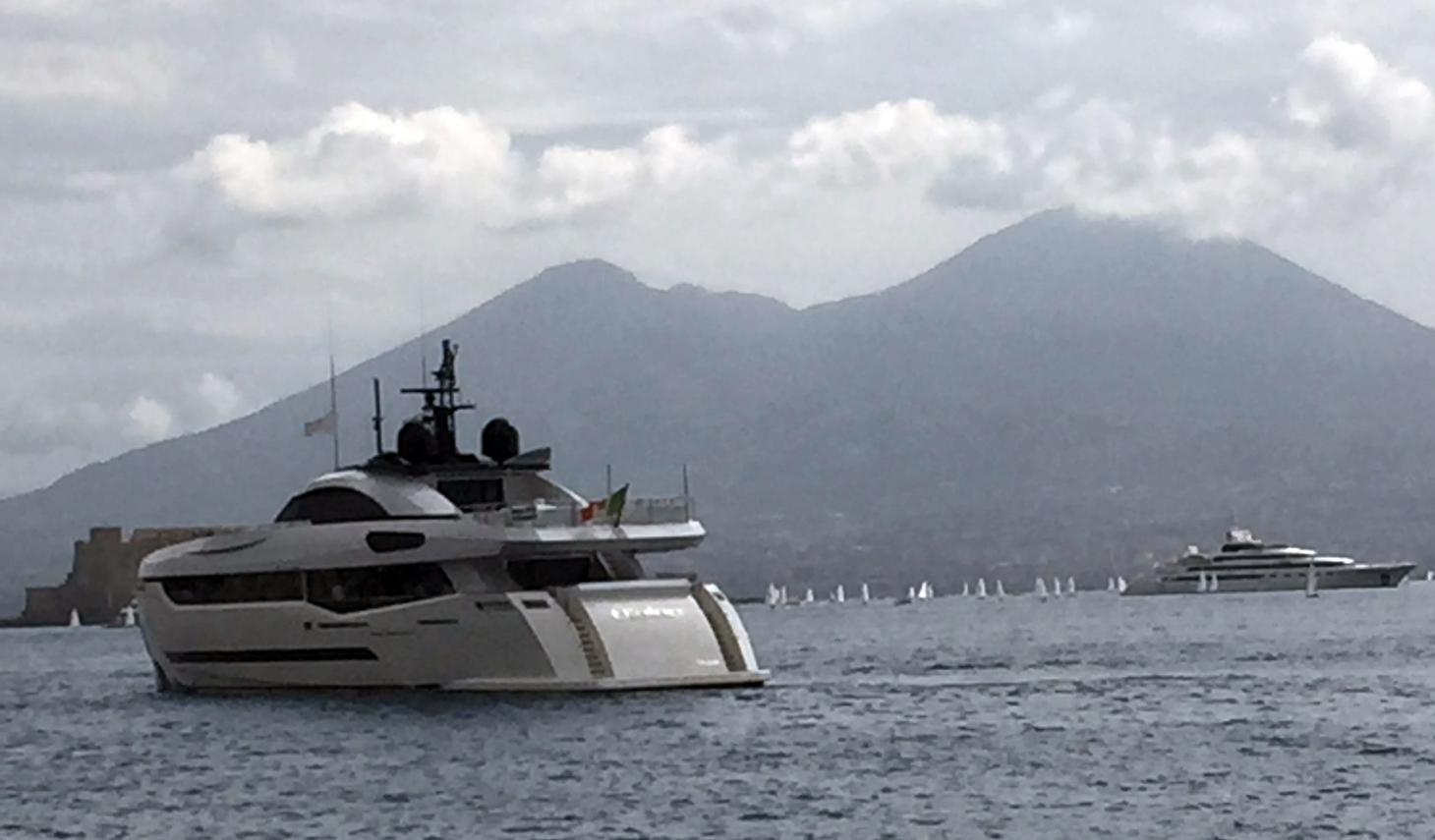[M-LUXURY-SUPERYACHT-BY-COLUMBUS-YACHTS--PALUMBO]-11856-28.jpg