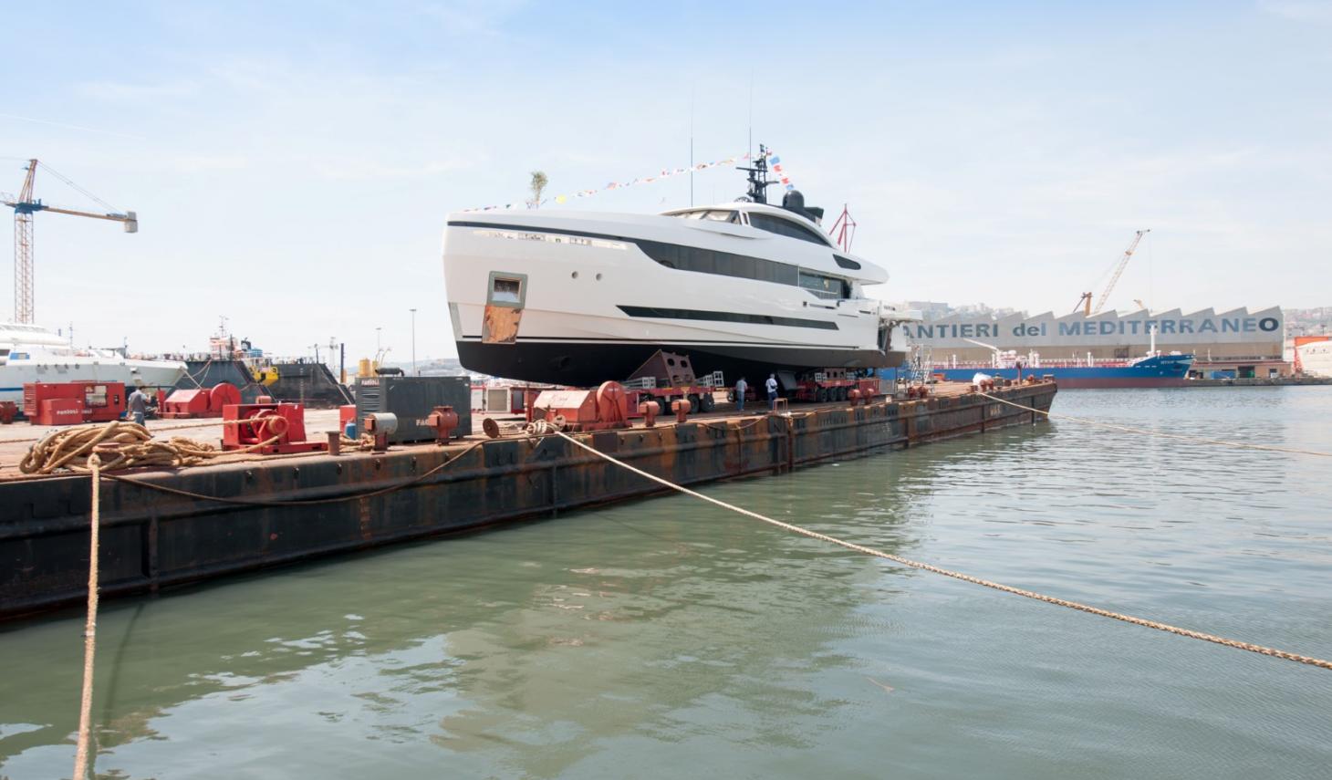 [M-LUXURY-SUPERYACHT-BY-COLUMBUS-YACHTS--PALUMBO]-11856-33.jpg