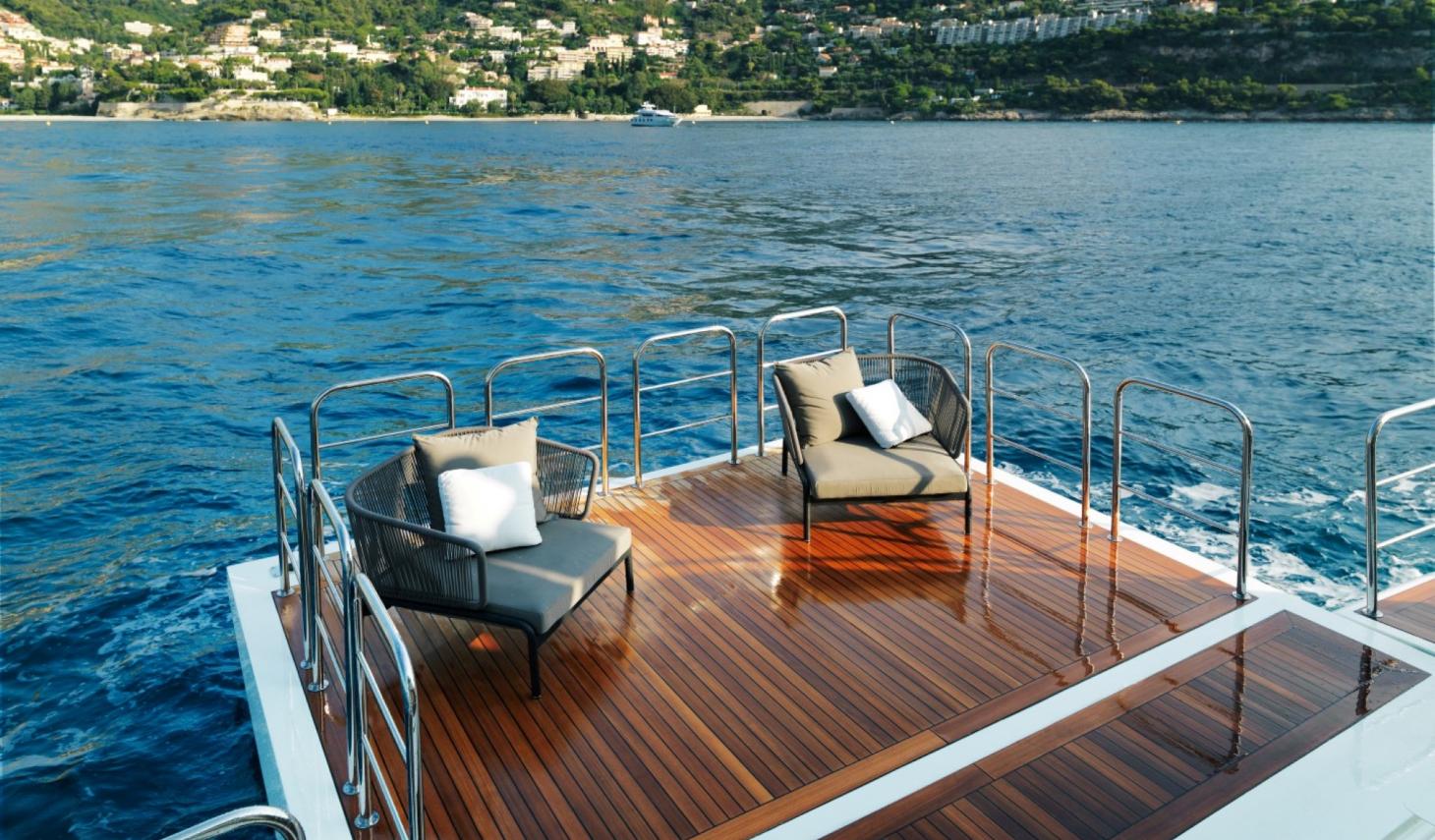[M-LUXURY-SUPERYACHT-BY-COLUMBUS-YACHTS--PALUMBO]-11856-51.jpg
