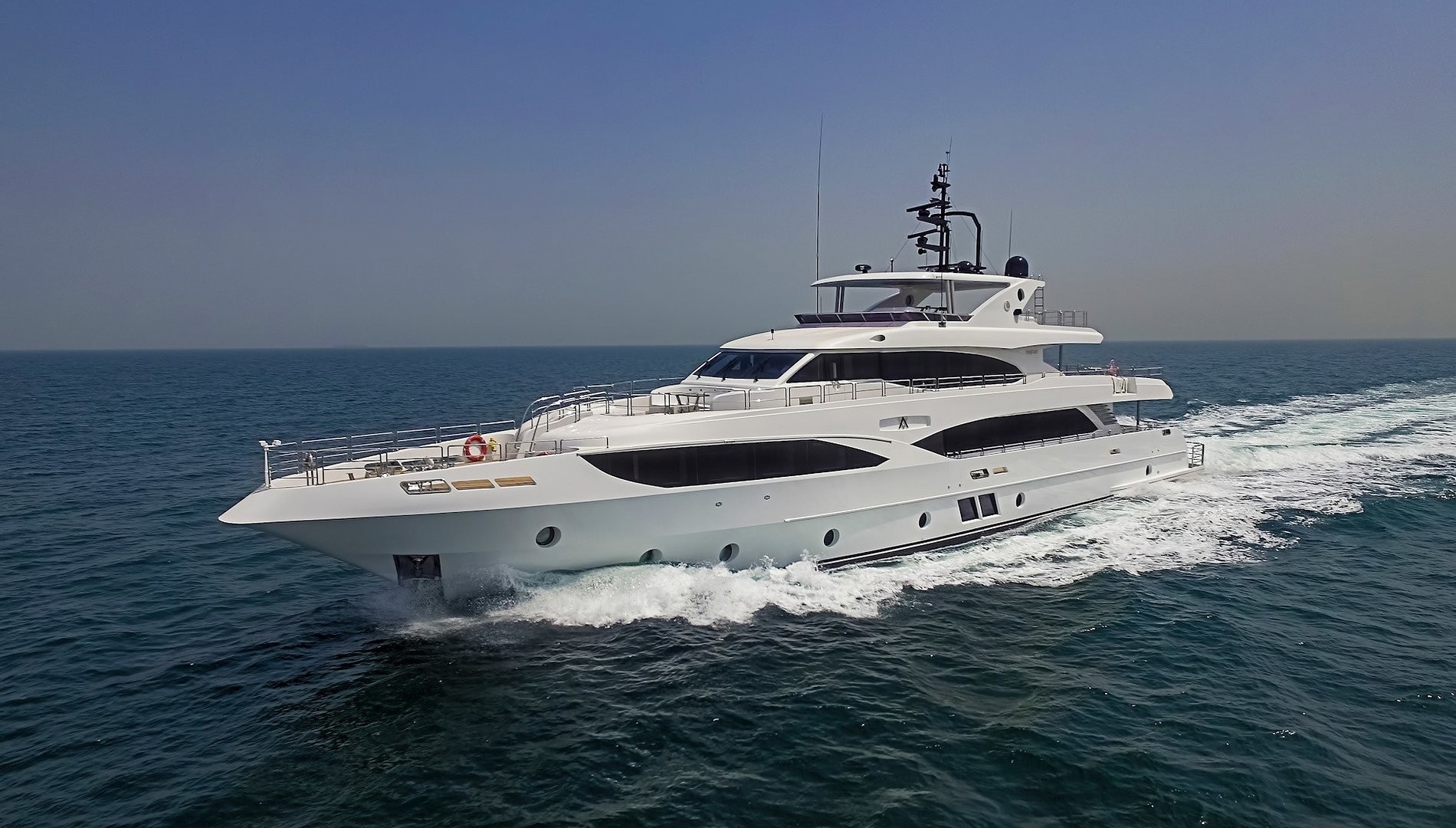 [M-LUXURY-SUPERYACHT-BY-GULF-CRAFT]-11956-12.jpg