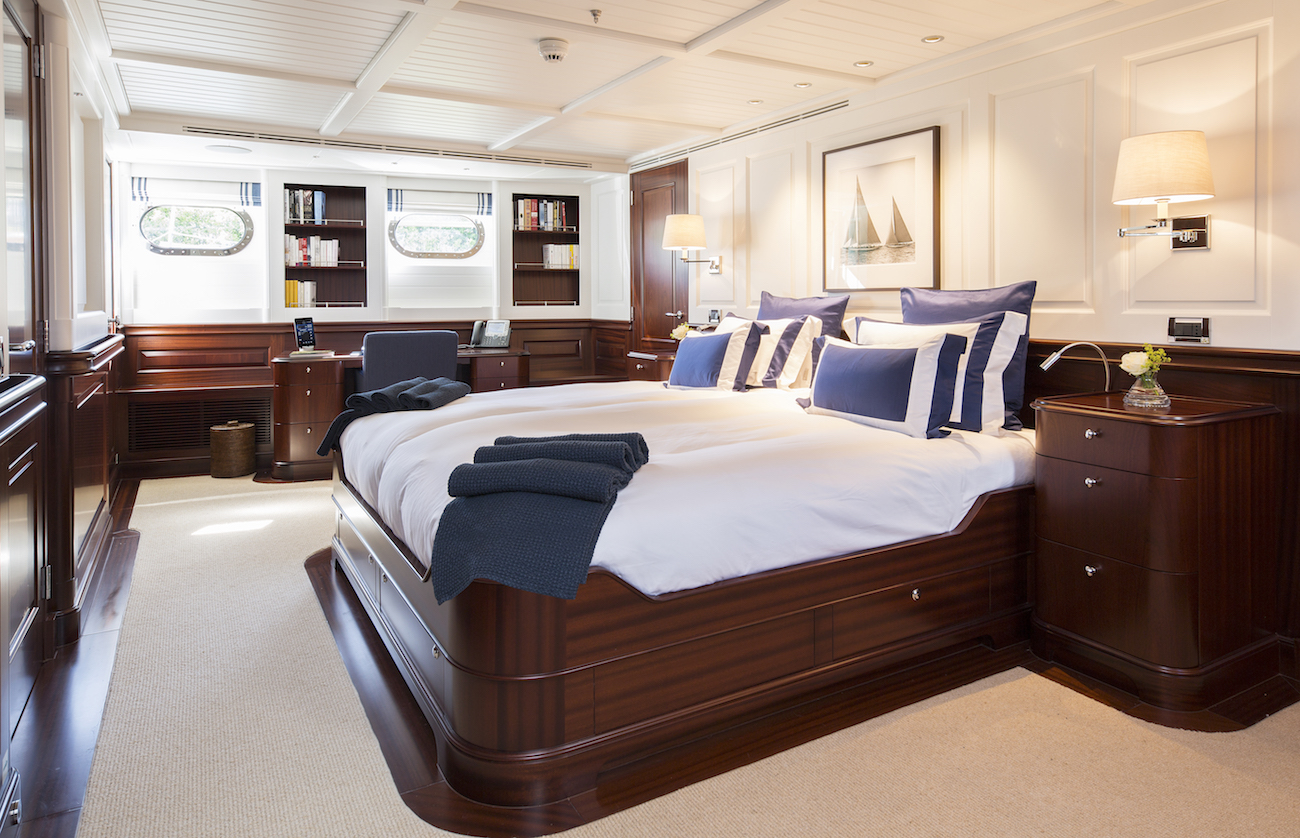 [M-LUXURY-SUPERYACHT-BY-HAKVOORT]-12080-5.jpg