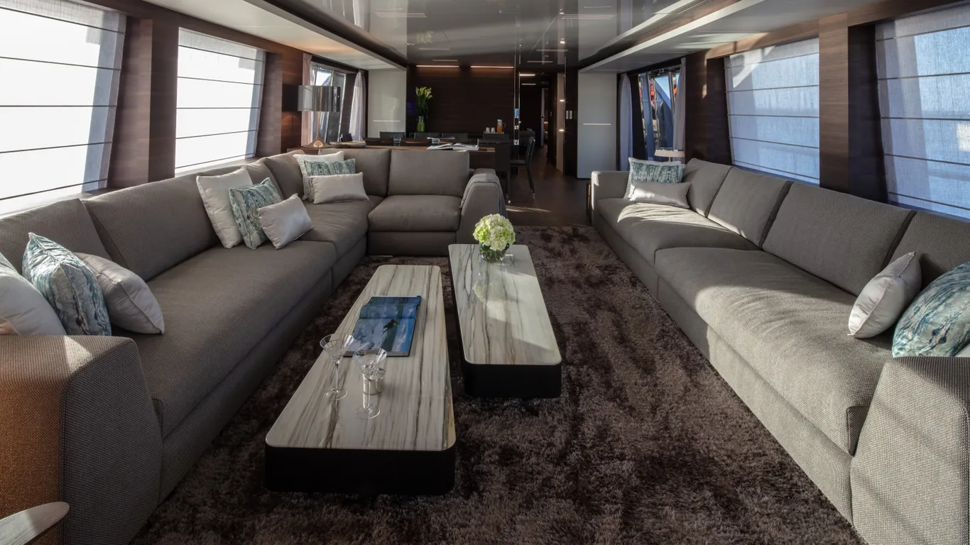 [M-LUXURY-YACHT]-14400-4.png