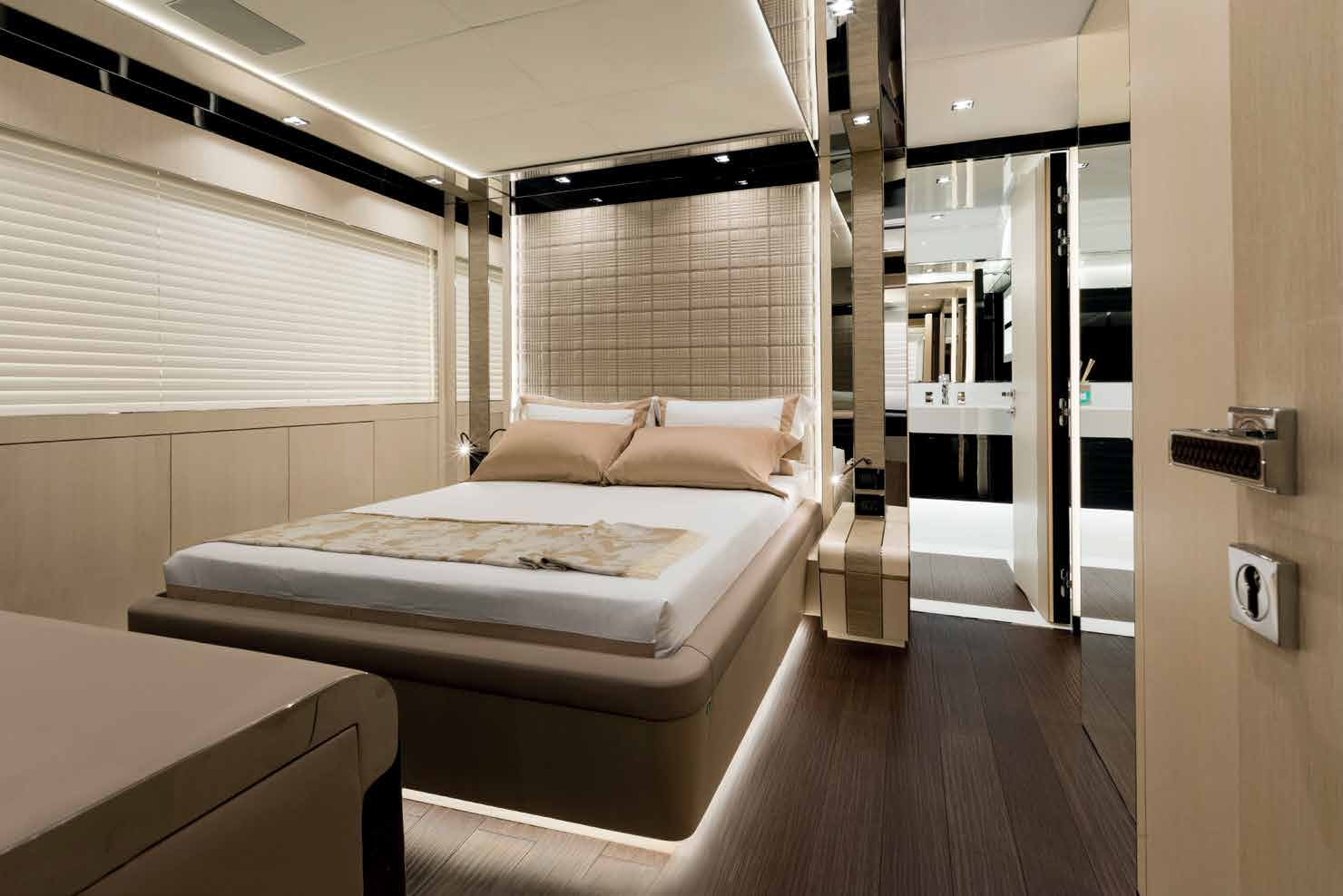 [M-MODERN-SUPERYACHT-BY-MANGUSTA-OVERMARINE]-13682-11.png