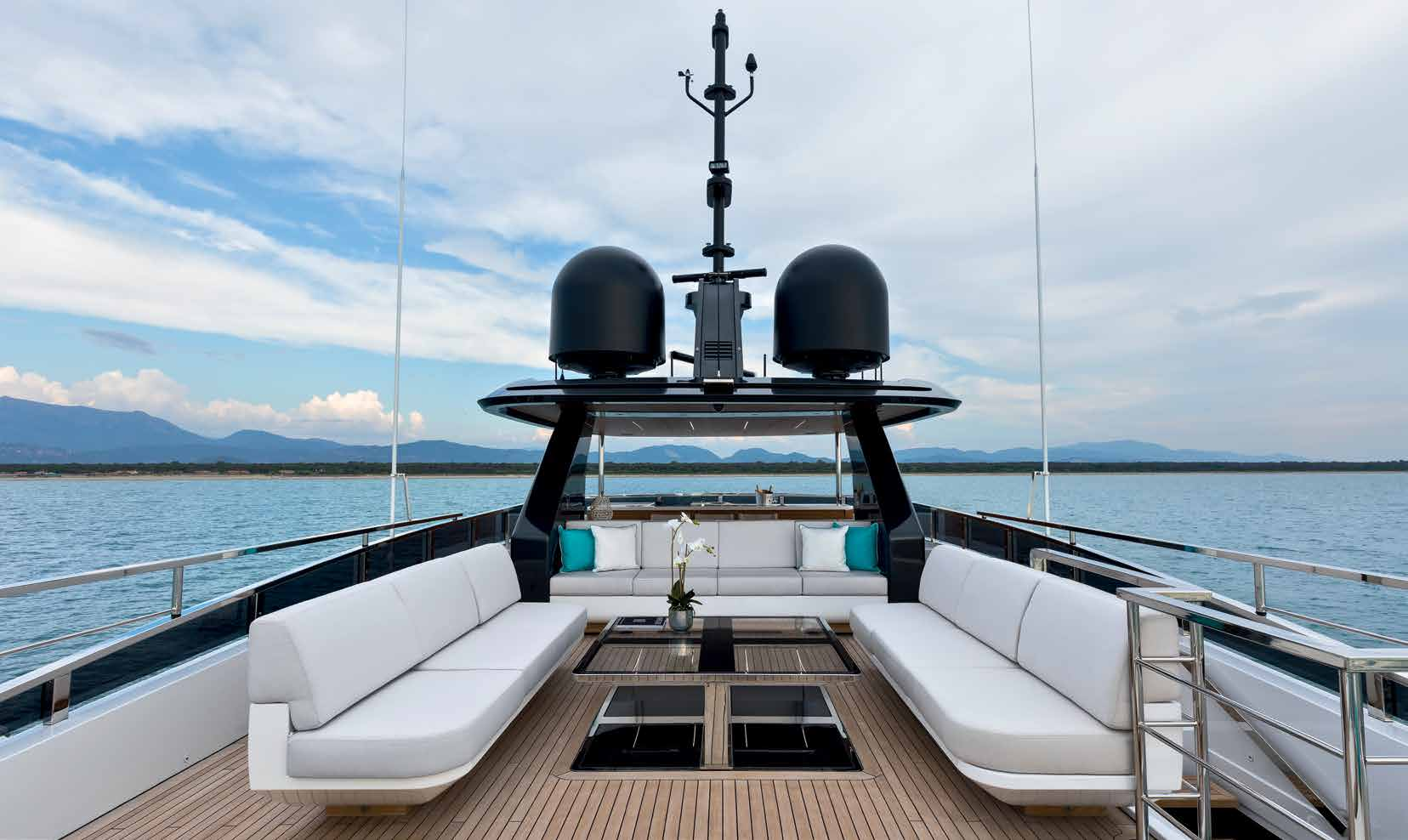 [M-MODERN-SUPERYACHT-BY-MANGUSTA-OVERMARINE]-13682-12.png