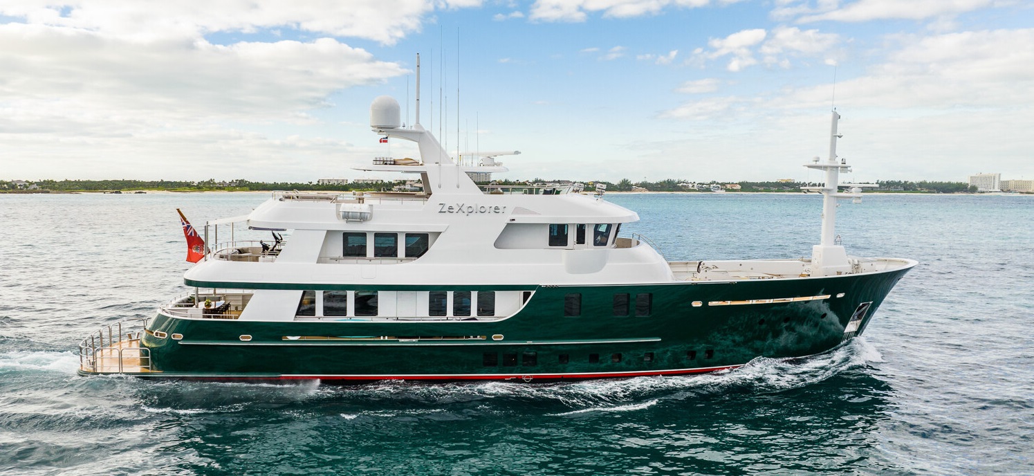 [M-NEWCASTLE-LUXURY-YACHT-ZEXPLOFER]-14775-1.jpg