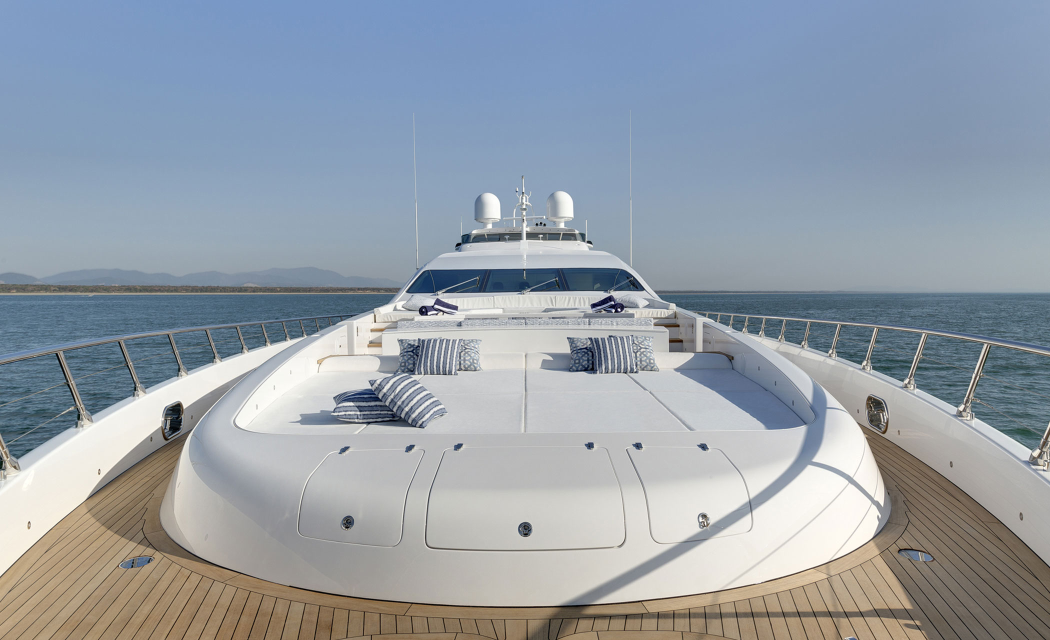 [M-OPENSTYLE-SPORTS-YACHT-BY-MANGUSTA-OVERMARINE]-11941-17.jpg