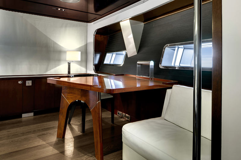 [M-PERFORMANCE-SAILING-YACHT-BY-ALLOY-YACHTS]-11820-12.jpg