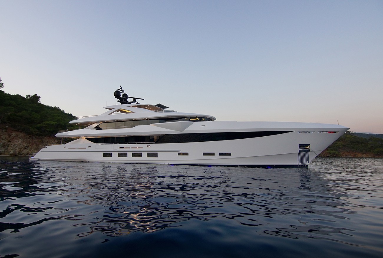 [M-SUPERYACHT-BY-HARGRAVE]-12947-3.jpg