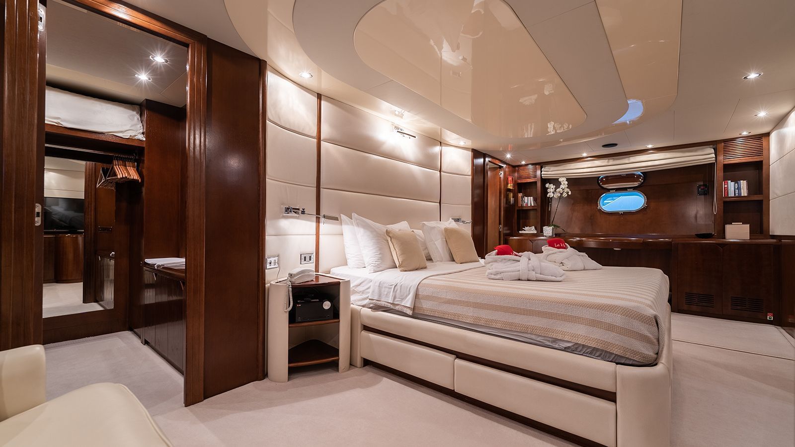 [MOTOR-YACHT--LET-IT-BE]-1385-7.jpg