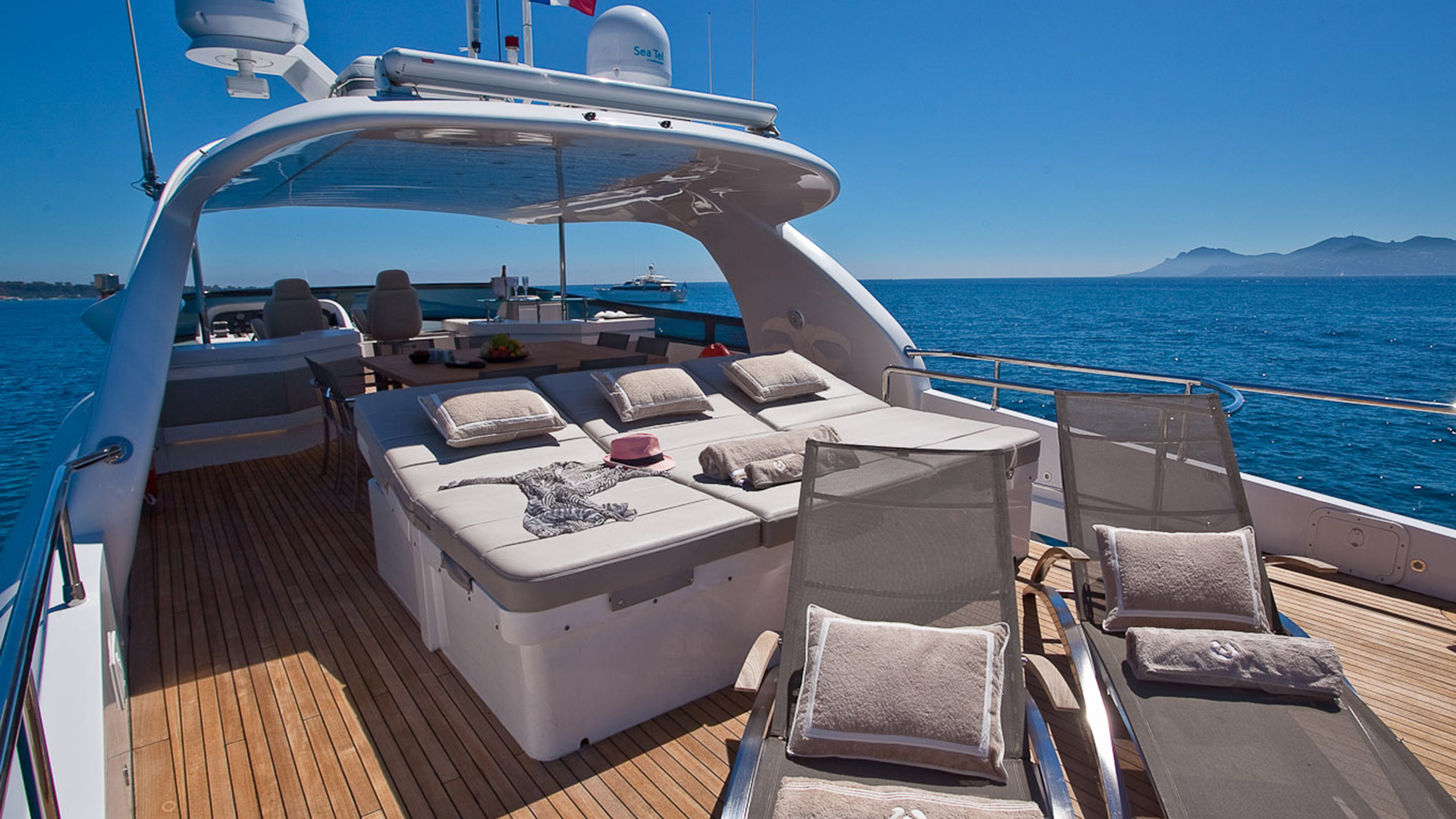 [MOTOR-YACHT-AUBREY]-11747-15.jpg