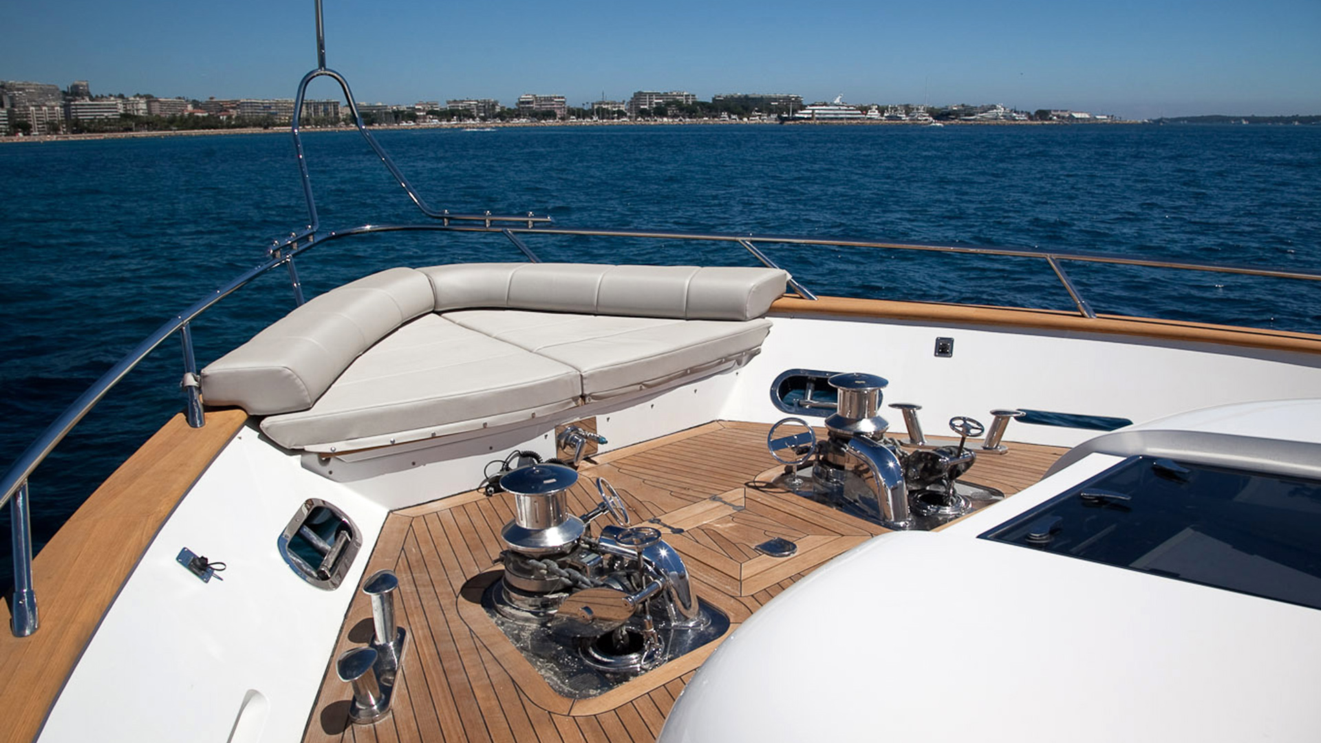[MOTOR-YACHT-AUBREY]-11747-3.jpg
