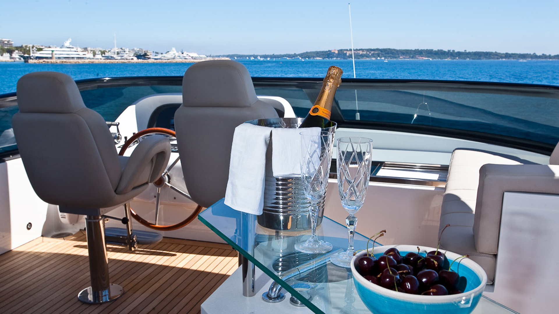 [MOTOR-YACHT-AUBREY]-11747-6.jpg