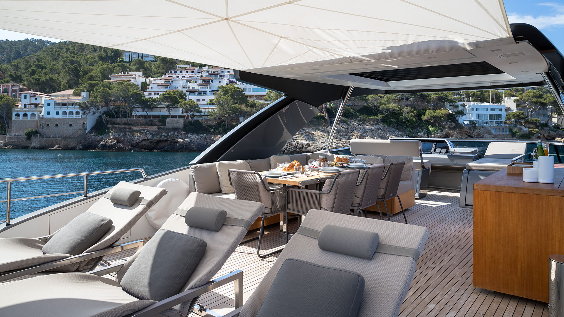 [MOTOR-YACHT-BARRACUDA]-12175-1.jpg