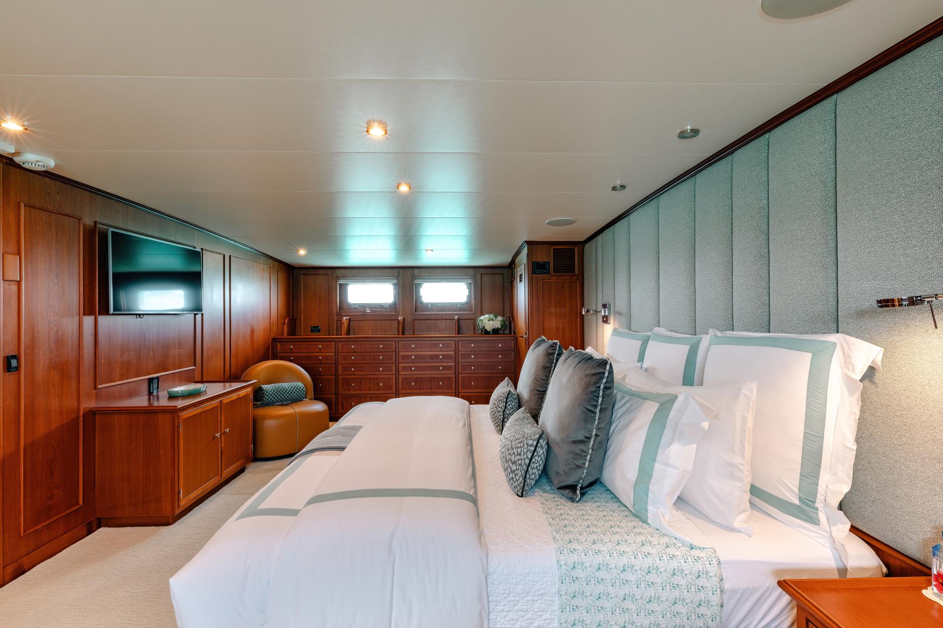 [MOTOR-YACHT-BERILDA-EX-SIRENUSE]-10622-12.jpg