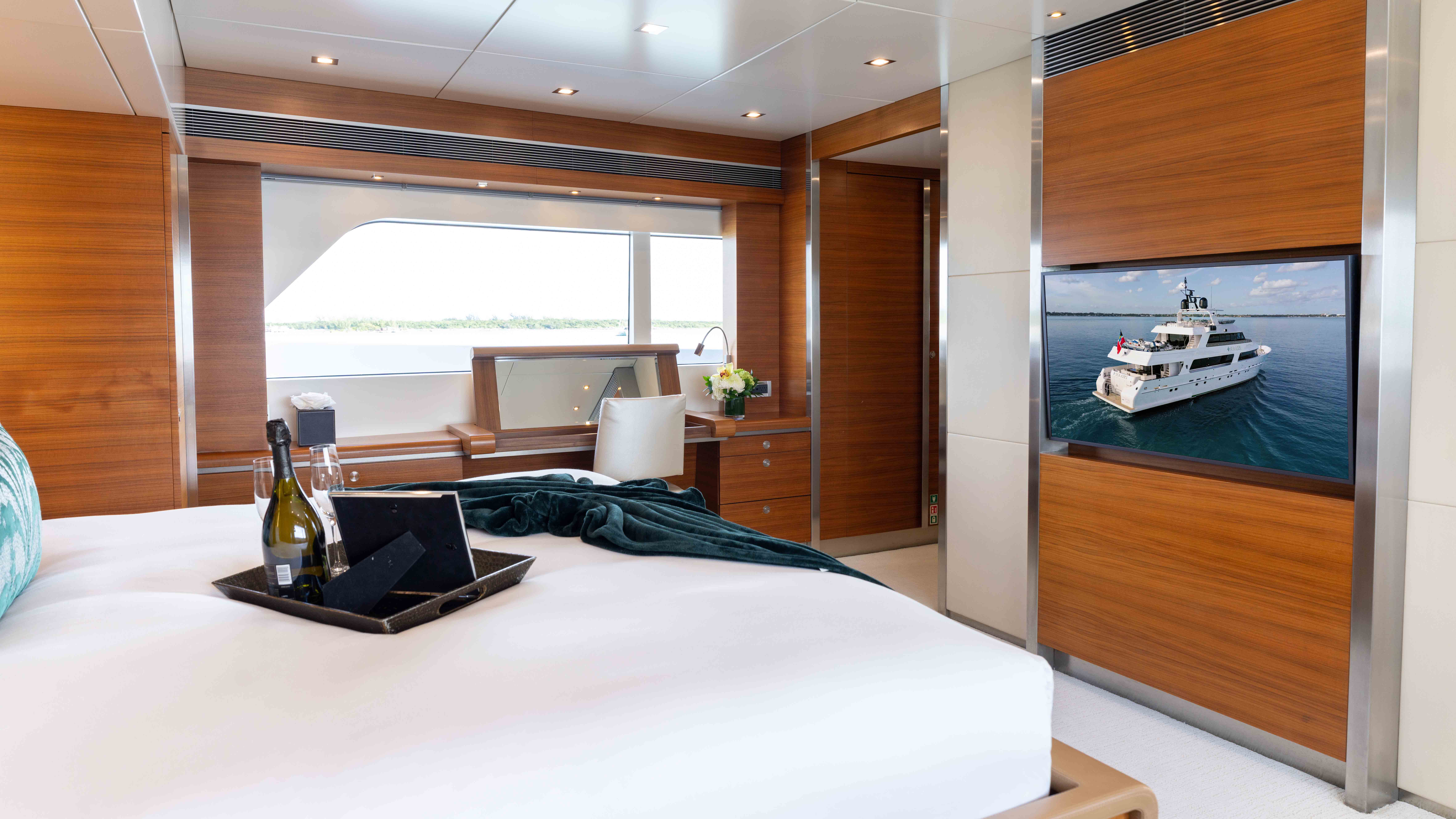 [MOTOR-YACHT-BRIO]-10004-68.jpg