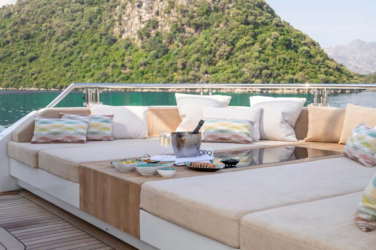 [MOTOR-YACHT-M-CMB-LUXURY-YACHT]-14808-23.jpg