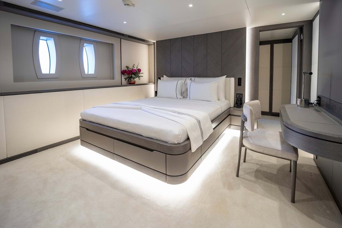 [MOTOR-YACHT-M-CMB-LUXURY-YACHT]-14808-7.jpg