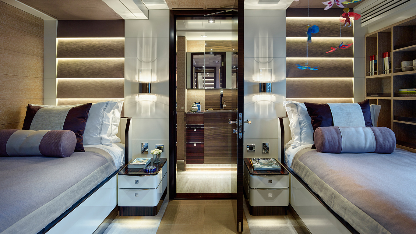 [MOTOR-YACHT-M-HEESEN-CUSTOM-DISPLACEMENT-YACHT]-11609-11.jpg