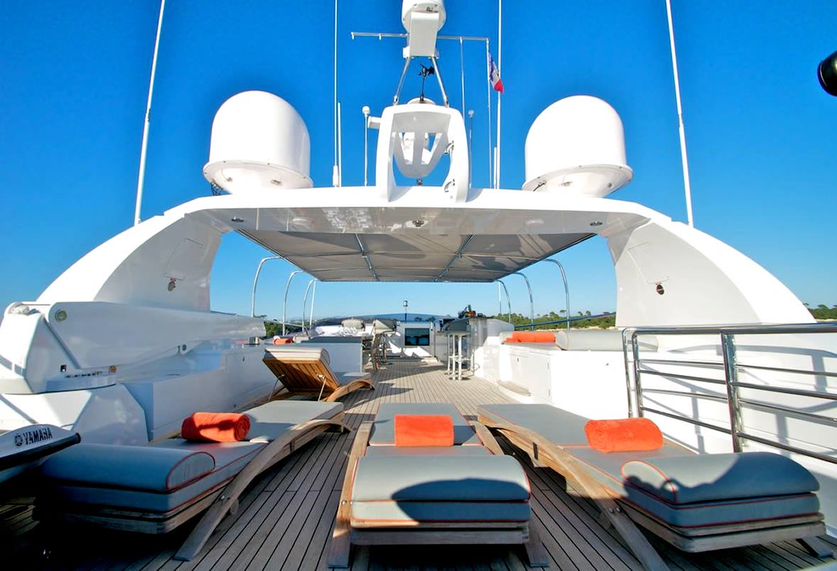 [MOTOR-YACHT-MOMENTUM]-1075-10.jpg