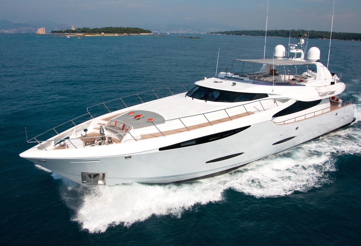[MOTOR-YACHT-MOMENTUM]-1075-4.jpg