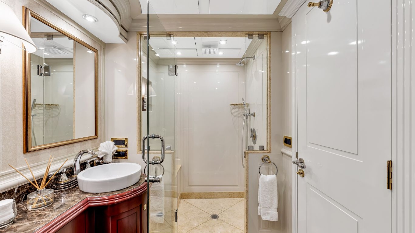 [MOTOR-YACHT-SAPPHIRE-EX-RED-SAPPHIRE-COPY]-11712-51.jpg
