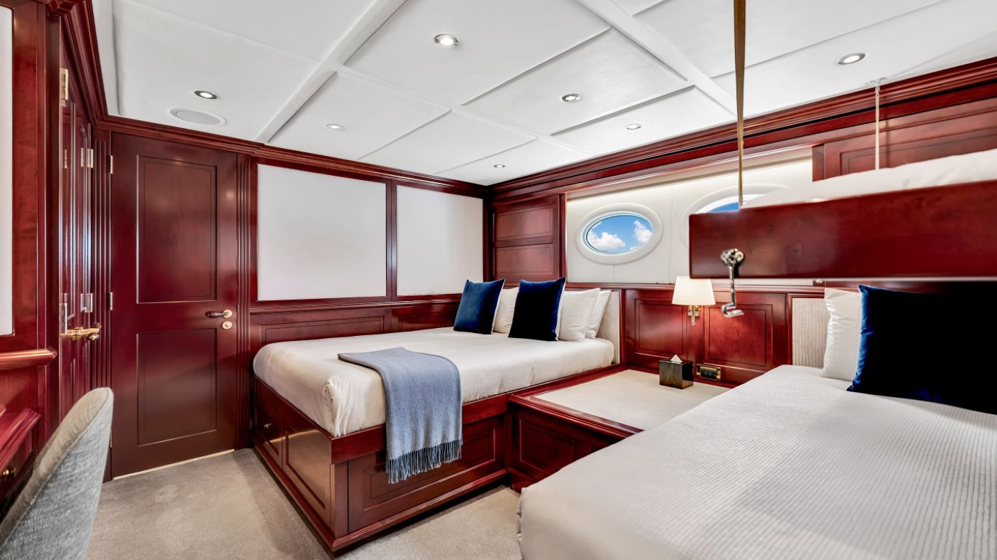 [MOTOR-YACHT-SAPPHIRE-EX-RED-SAPPHIRE-COPY]-11712-54.jpg