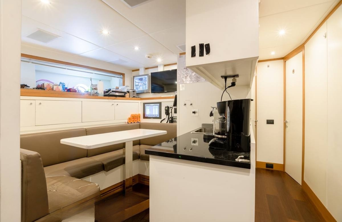 [MOTOR-YACHT-SKYLER]-10596-53.jpg
