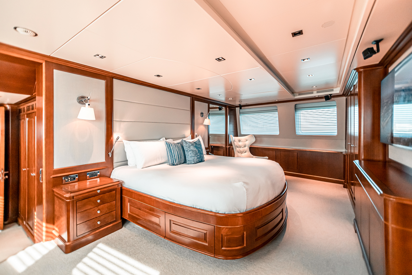 [MOTOR-YACHTBEVERLEY]-1484-17.jpg