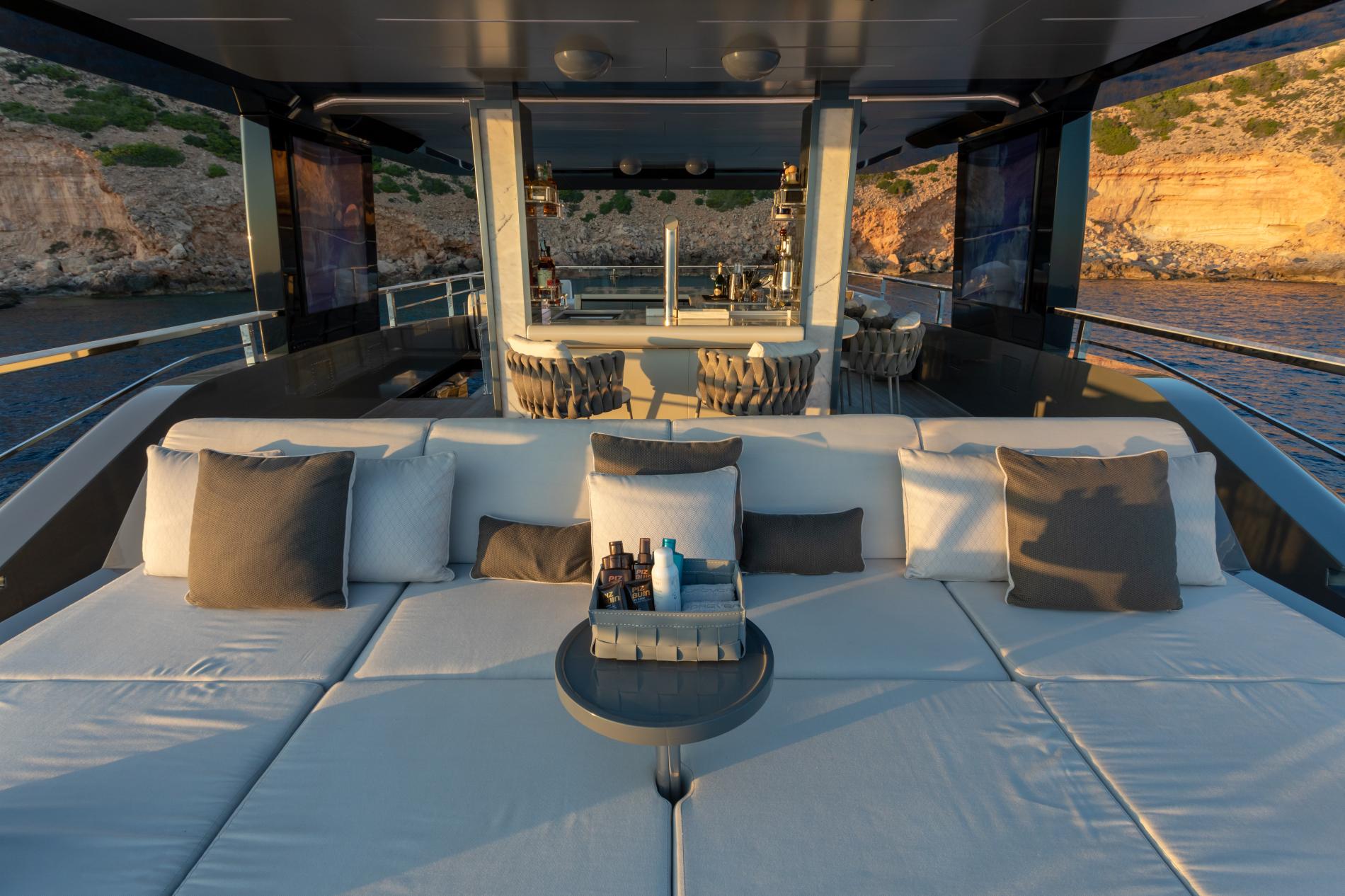 [MY--M-SUPERYACHT-BY-LOGICA-YACHTS-FOREVER]-15389-5.jpg
