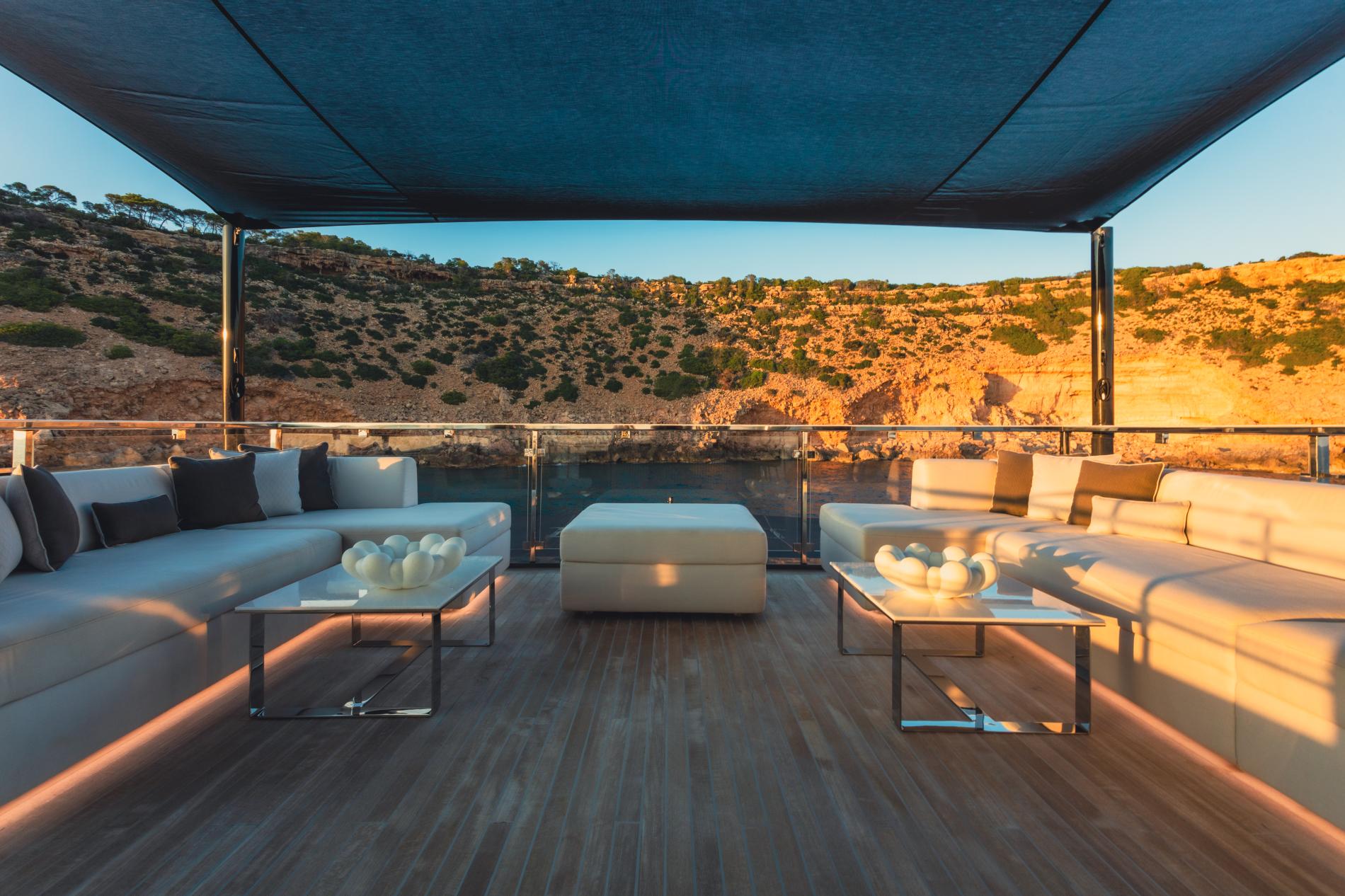 [MY--M-SUPERYACHT-BY-LOGICA-YACHTS-FOREVER]-15389-8.jpg