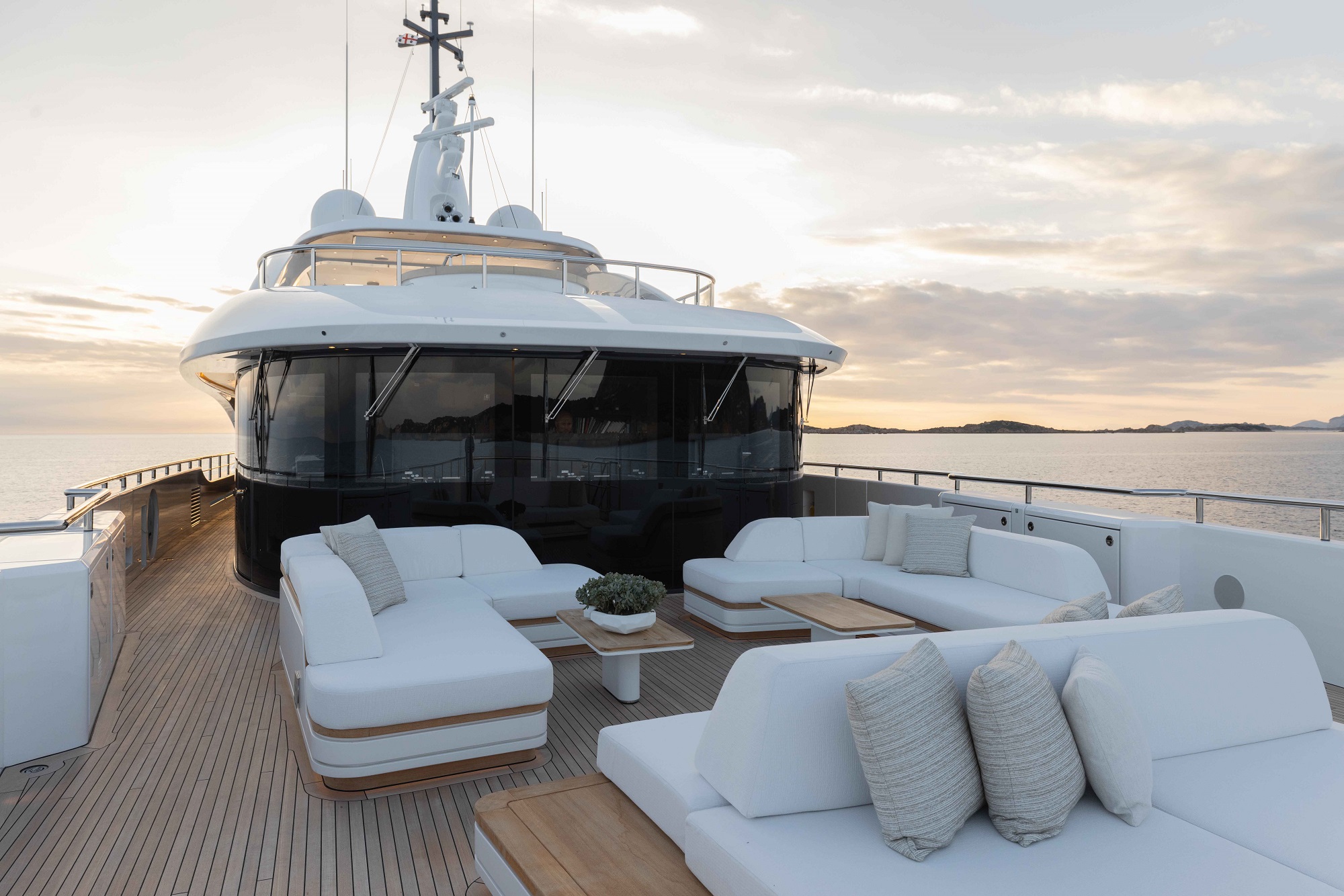 [MY-M-BENETTI-BNOW]-15412-11.jpg