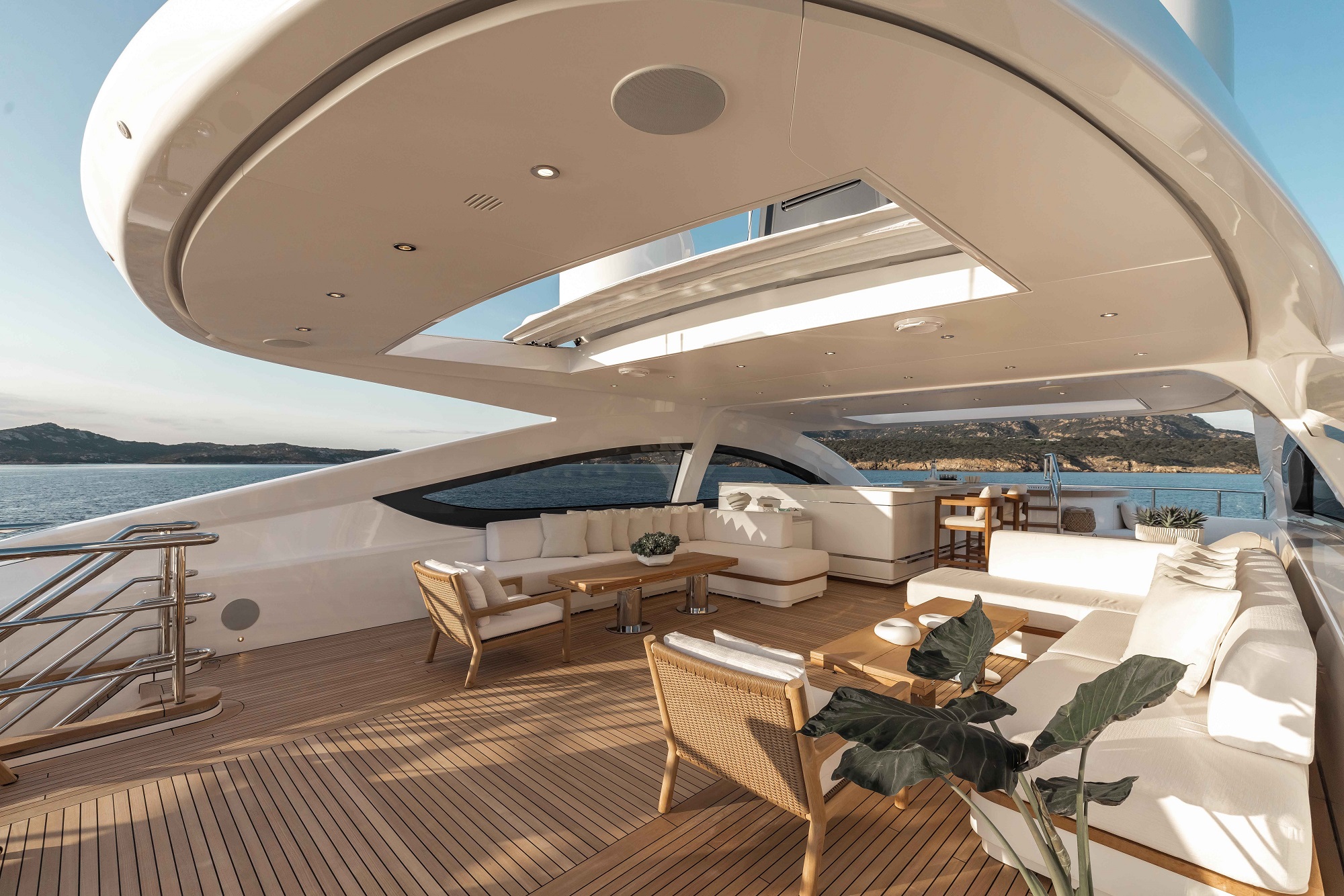 [MY-M-BENETTI-BNOW]-15412-4.jpg