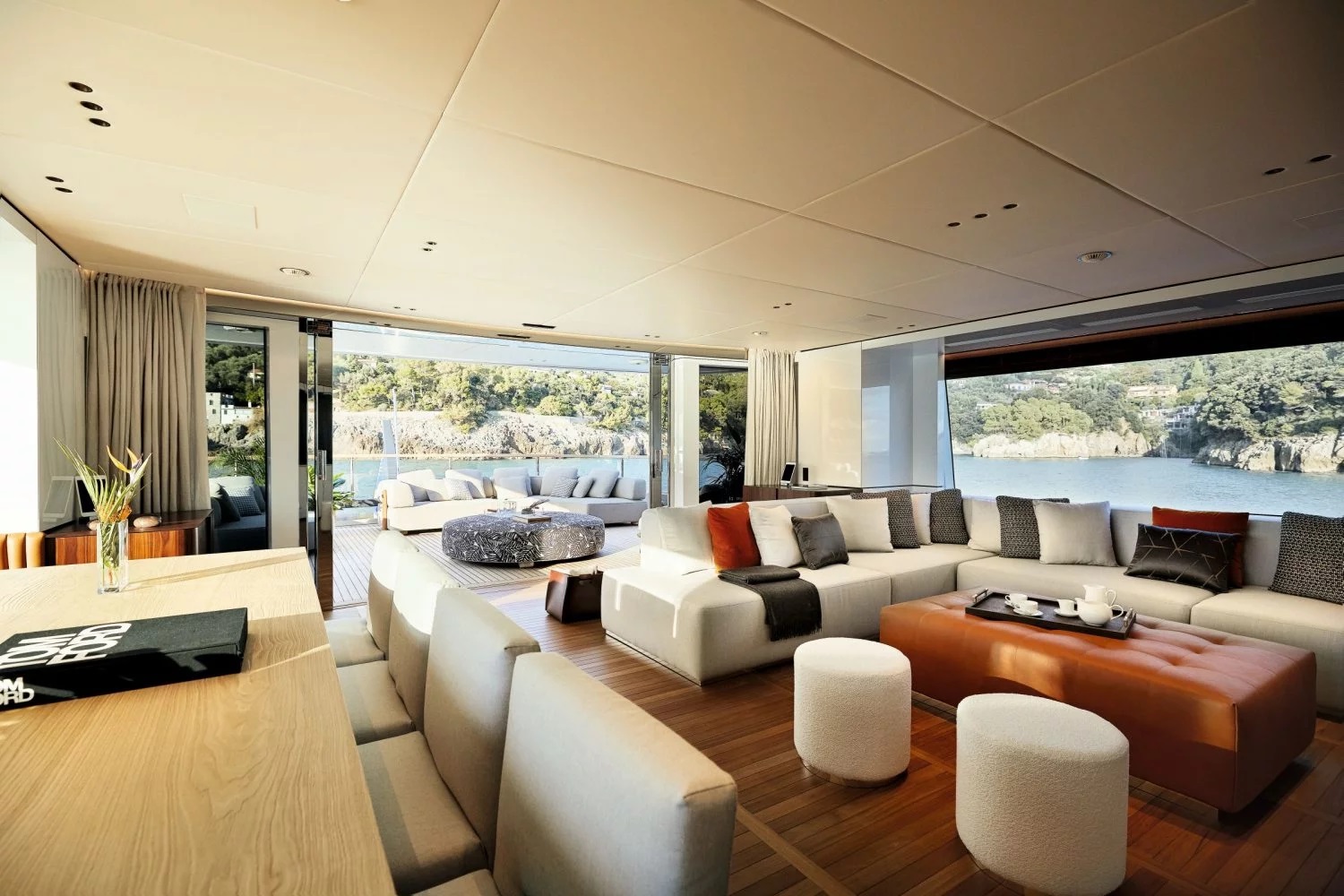 [MY-M-BENETTI-OASIS-SUPERYACHT-TOSUN]-15054-8.jpg