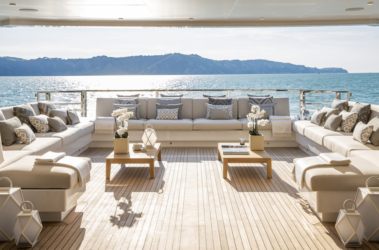 [MY-M-COLUMBUS-SUPERYACHT]-14807-3.jpg