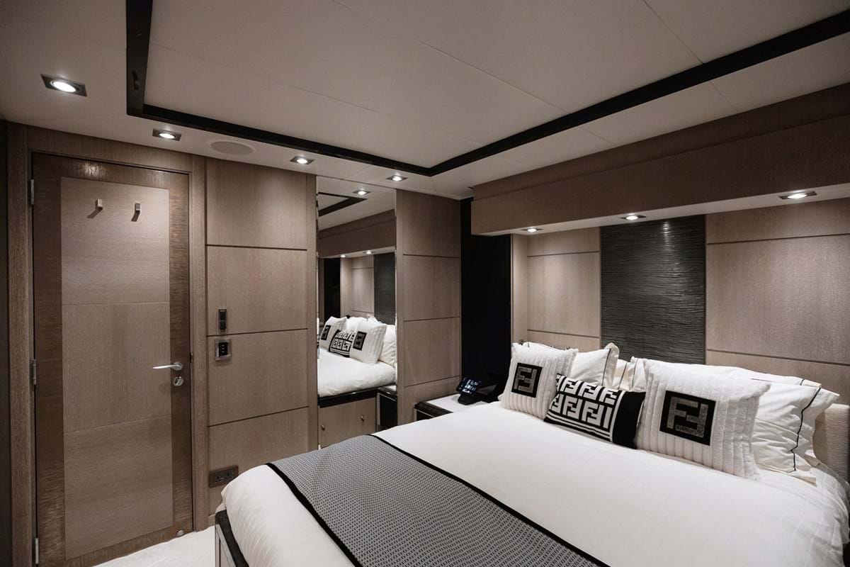 [MYM-PALMER-JOHNSON-SPORT-YACHT-AK-ROYALTY]-14909-13.jpg