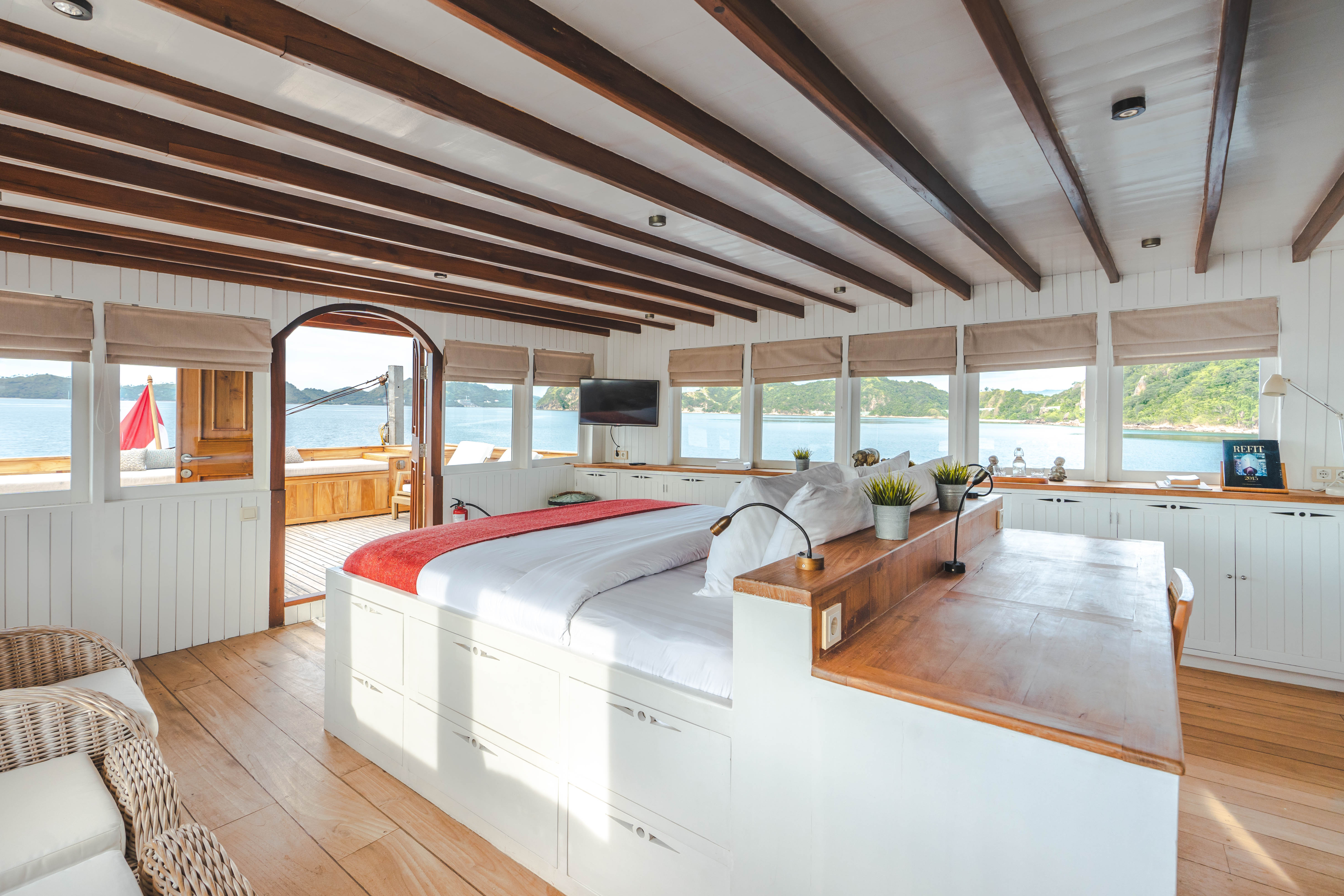 [PHINISI-EXPLORER-YACHT-MISCHIEF]-10093-26.jpg