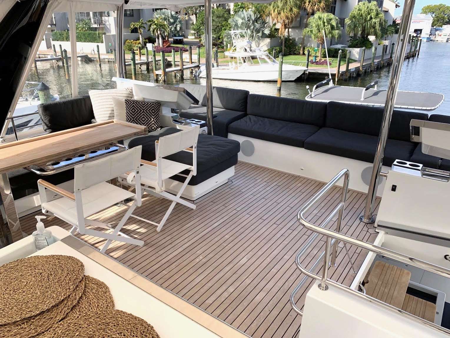 [POWER-CATAMARAN-YACHT-COLETTE]-13955-2.jpg