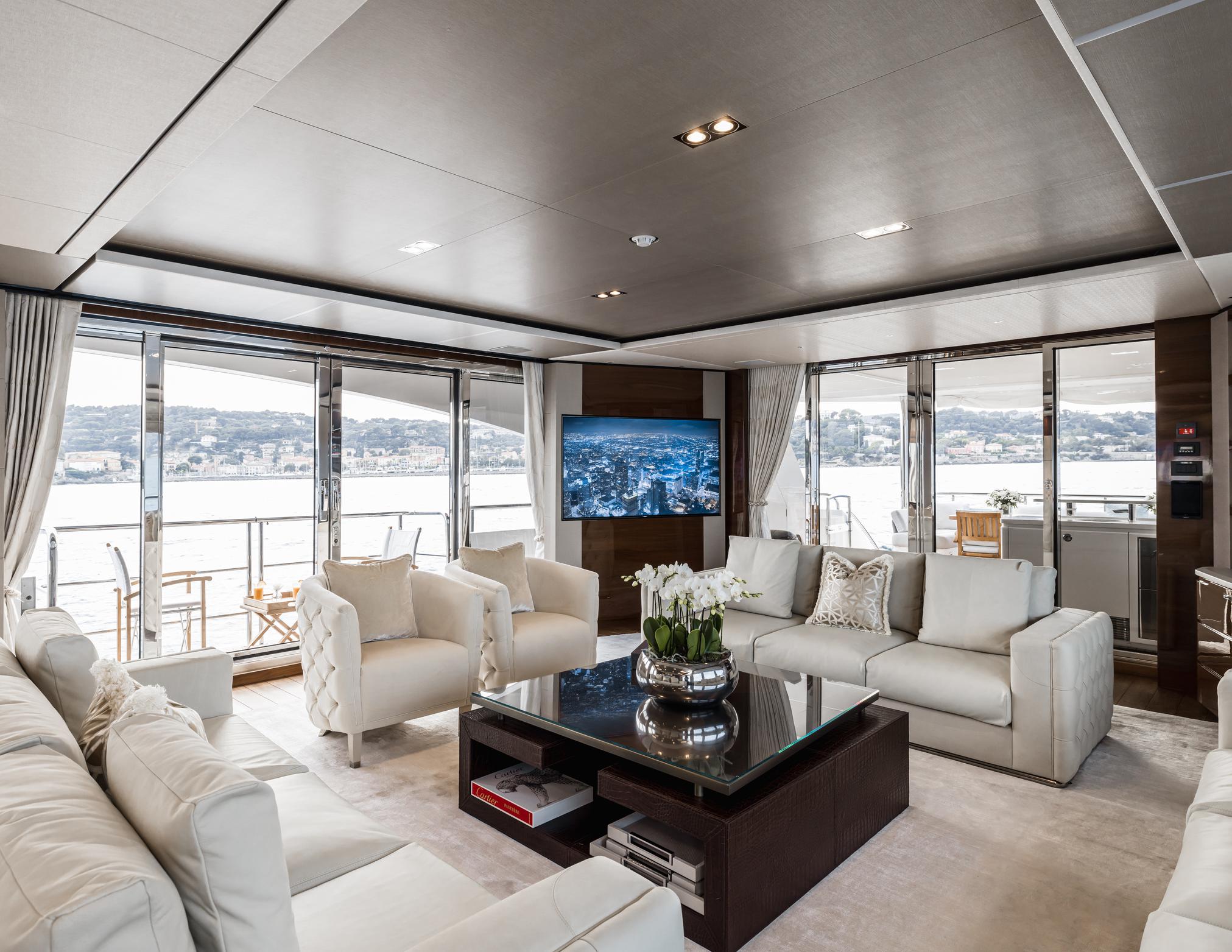 [RIVIERA-LIVING-EX-LADY-SORAYA-WHITE-DREAM]-14254-24.jpg