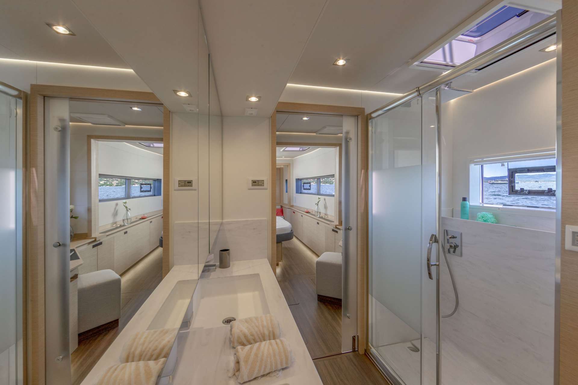 [SAILING-CATAMARAN-NUMBER-ONE]-12254-10.jpg