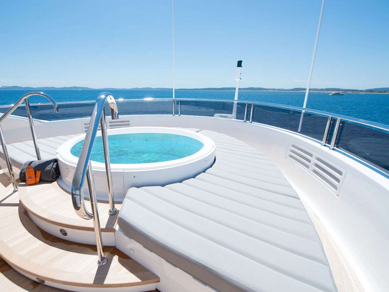 [SUPER-YACHT-JACOZAMI]-10158-6.jpg