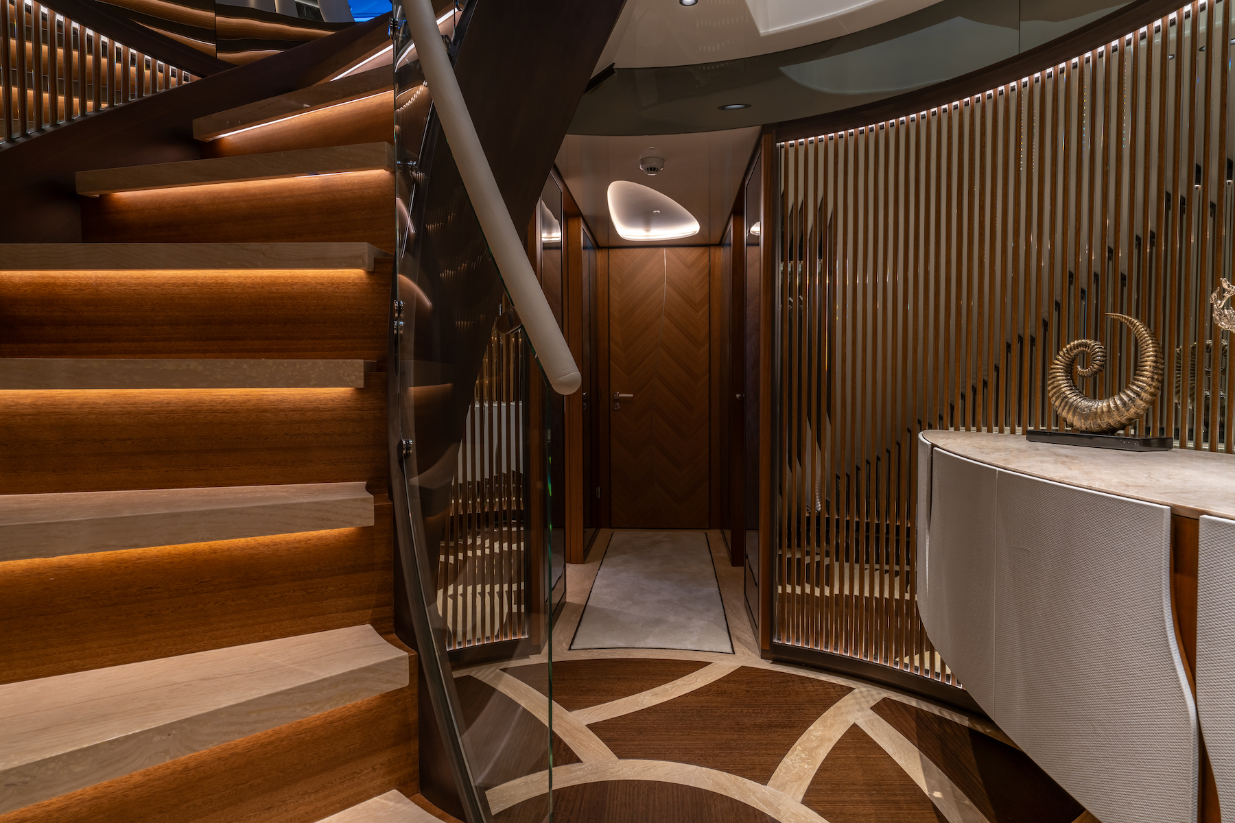 [YACHT-BILGIN]-12924-32.jpg