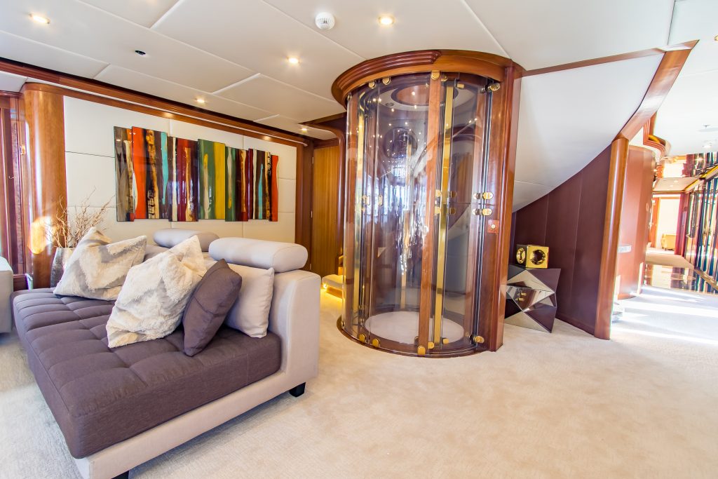 [YACHT-CABERNET]-12668-4.jpg