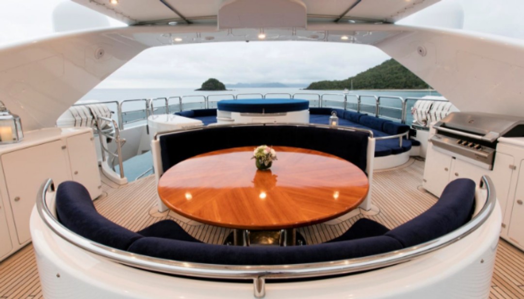 [YACHT-LAUREN-L]-1040-16.jpg