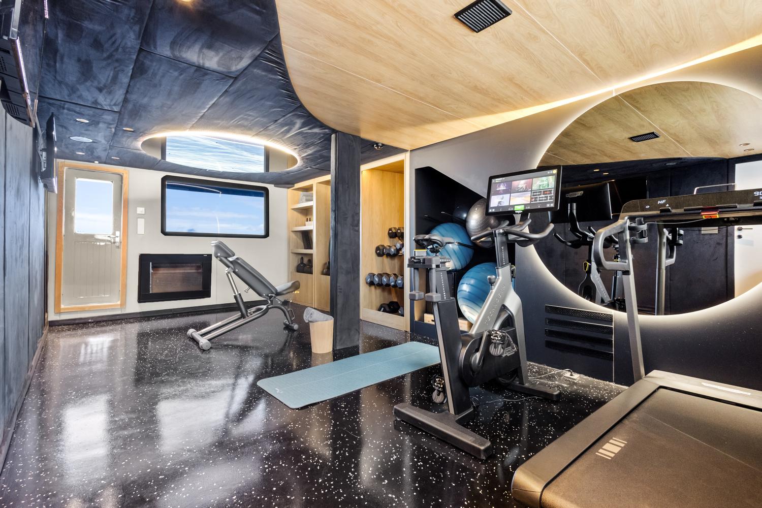 07-Gym (1).jpg