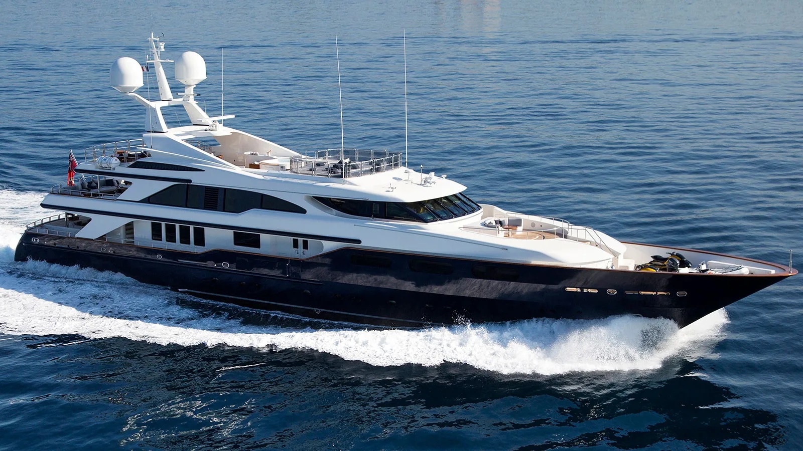 1.1 Super yacht COME PRIMA.jpg